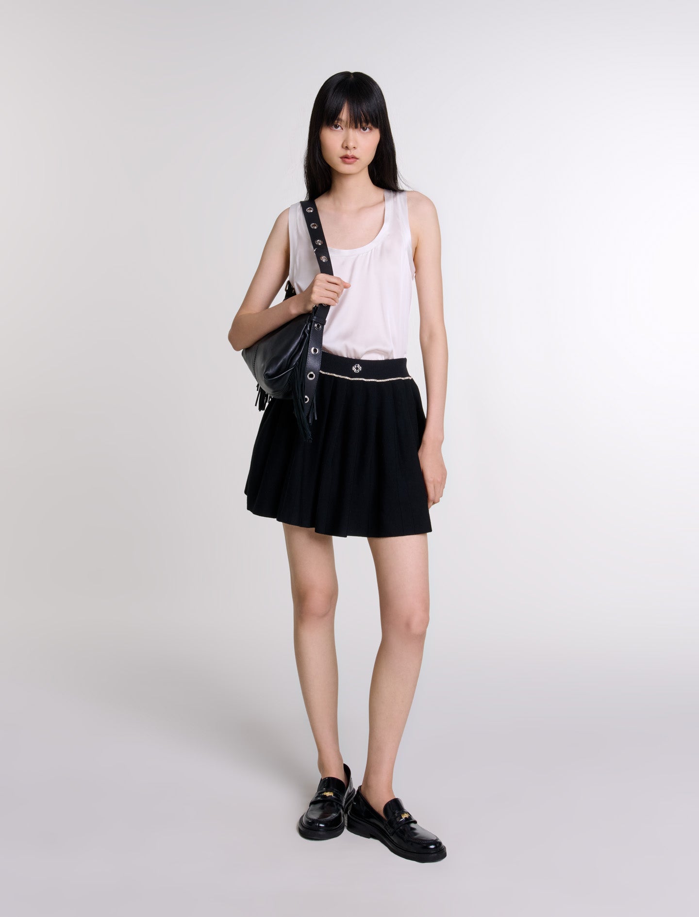 Black featured Pleated knit short skirt