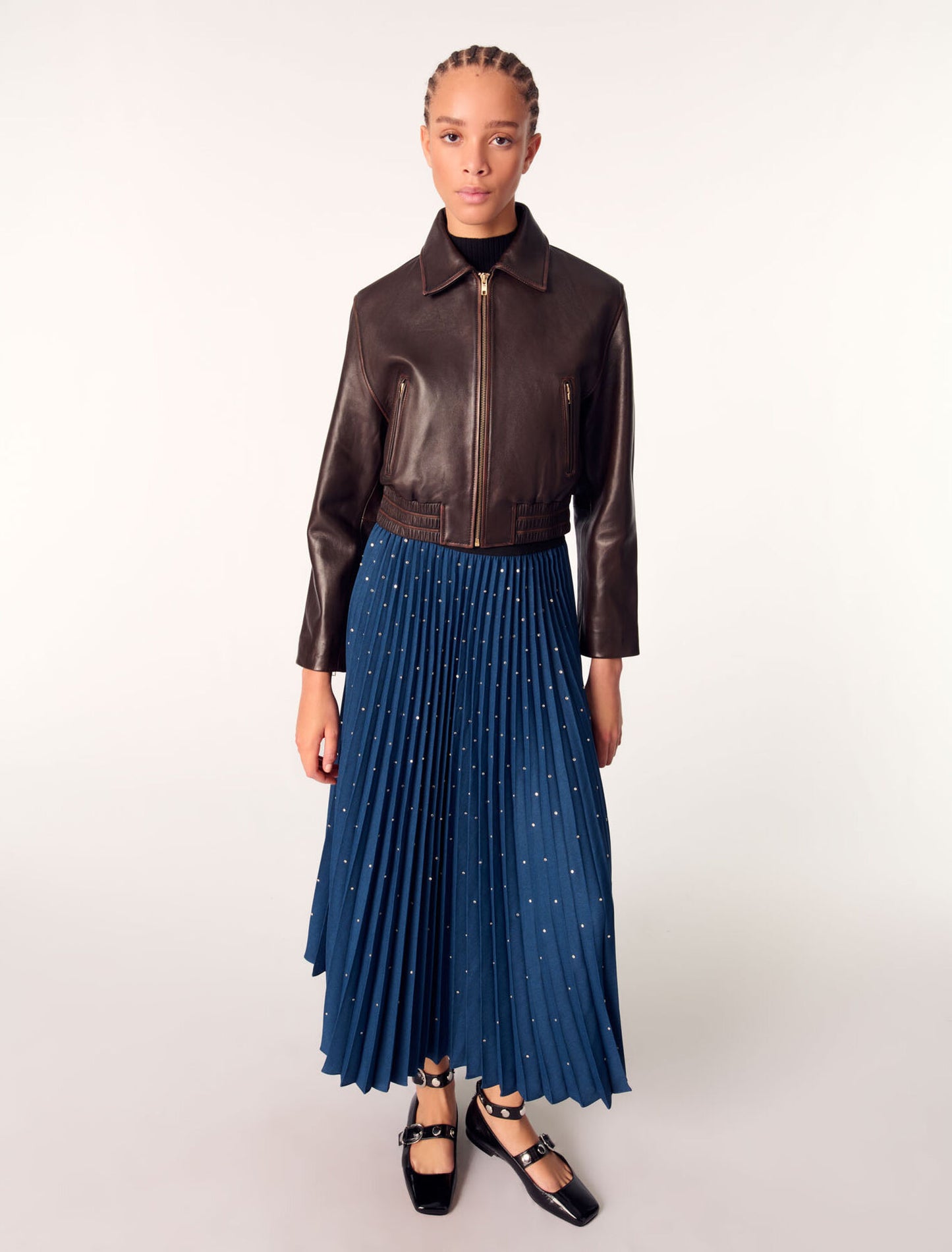 Blue Jean-Long pleated skirt with studs 